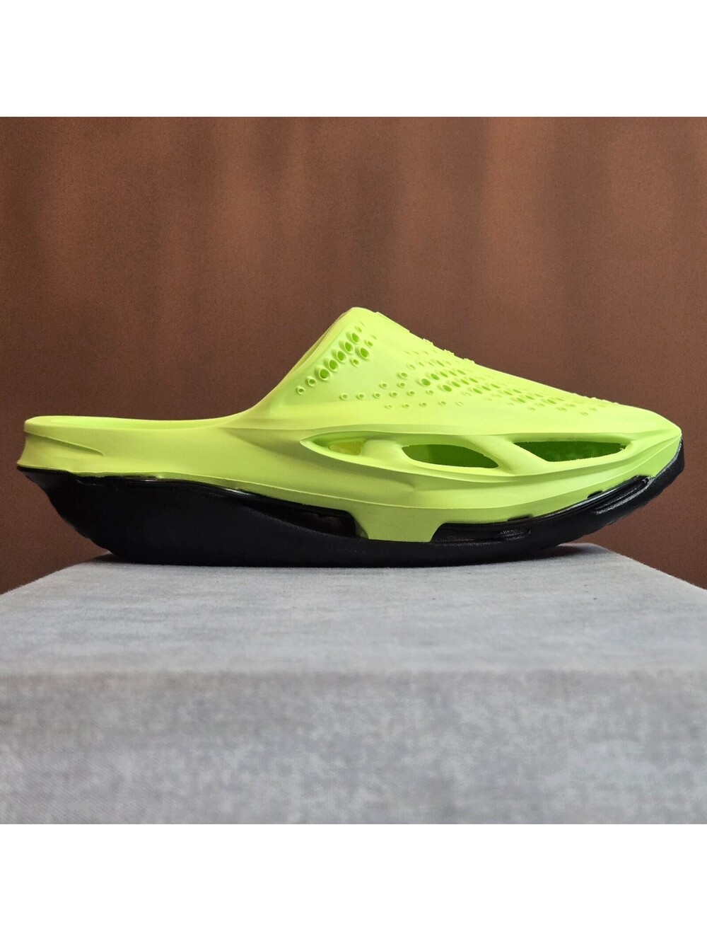 Nike x Matthew Williams MMW 5 Slide - Volt/Black (DH1258-700) Women's 5 Men's 4